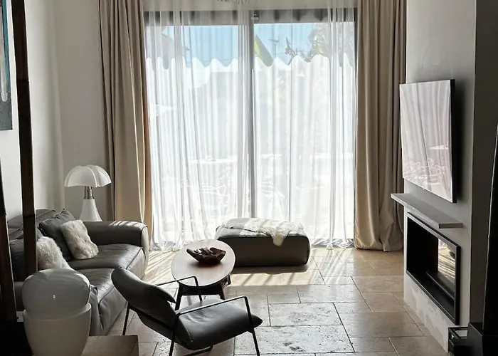 Ostalblanc Belle Contemporaine Avec Piscine Villeneuve-lès-Béziers